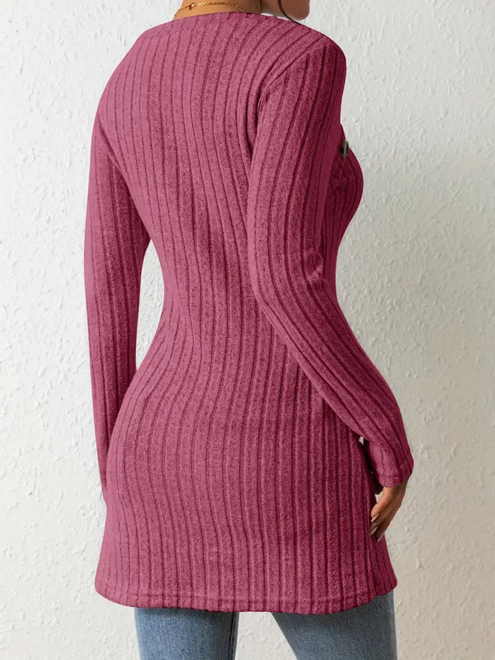 Ovelisse | Asymmetrisches Geknöpftes Geripptes Oberteil Für Frauen