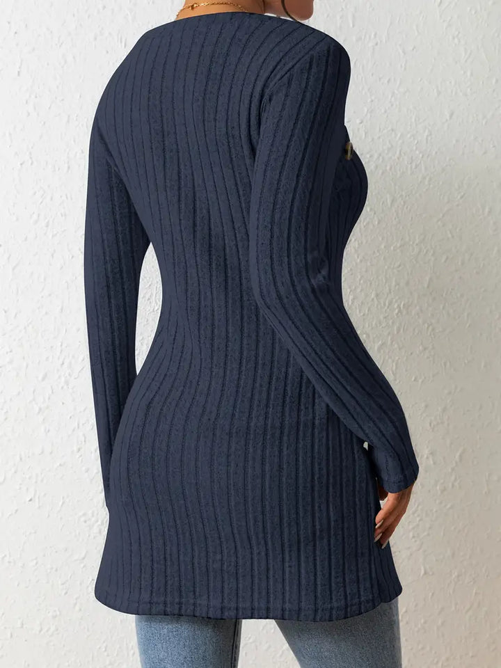 Ovelisse | Asymmetrisches Geknöpftes Geripptes Oberteil Für Frauen