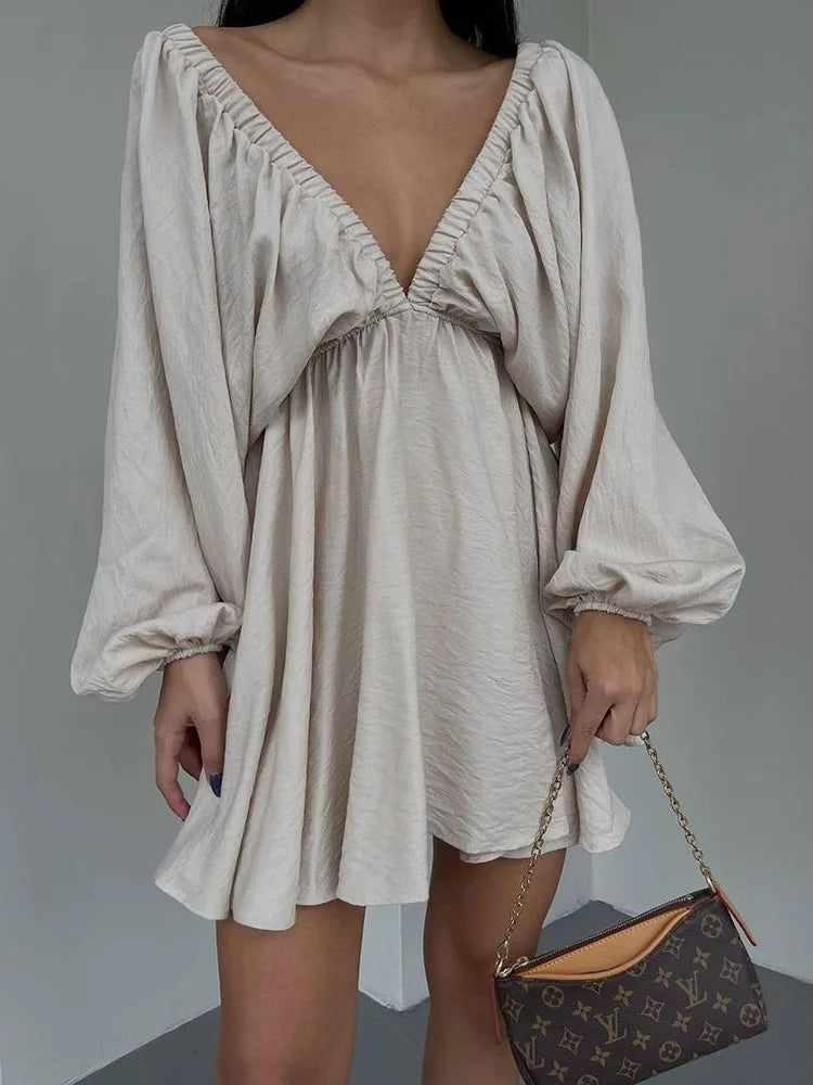 Vaenya | Boho-Minikleid Mit Langen Ärmeln Und V-Ausschnitt