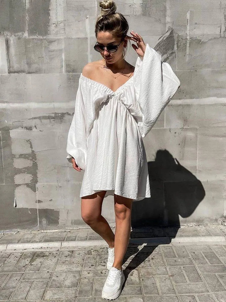 Vaenya | Boho-Minikleid Mit Langen Ärmeln Und V-Ausschnitt