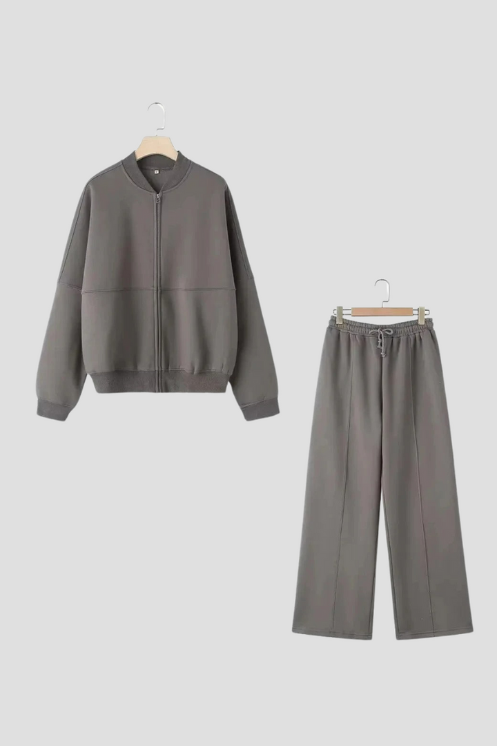 Orla | Bequemes Klassisches Zweiteiliges Outfit für Frauen