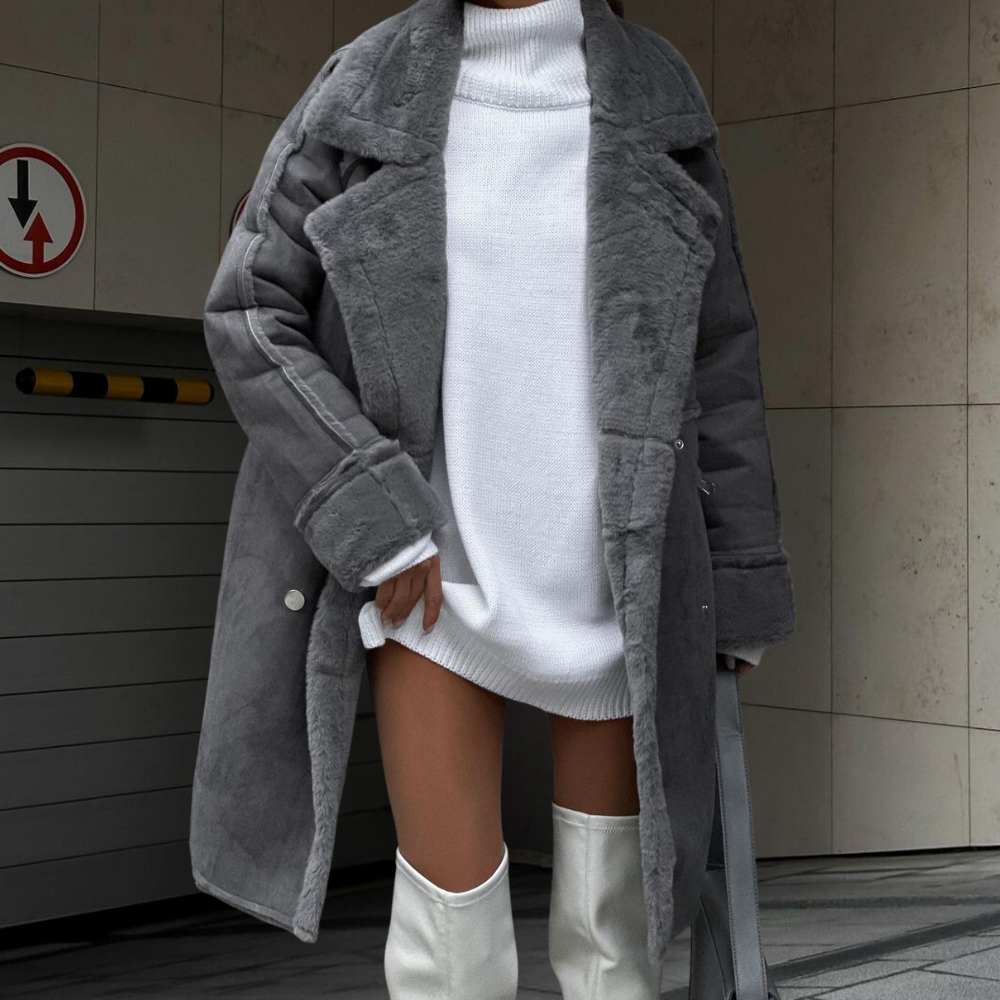 Delia | Bequeme Plüschjacke für Frauen