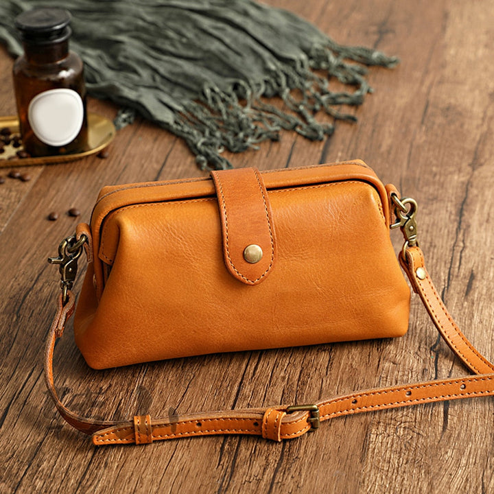 Elsinya | Handgefertigte Retro-Ledertasche