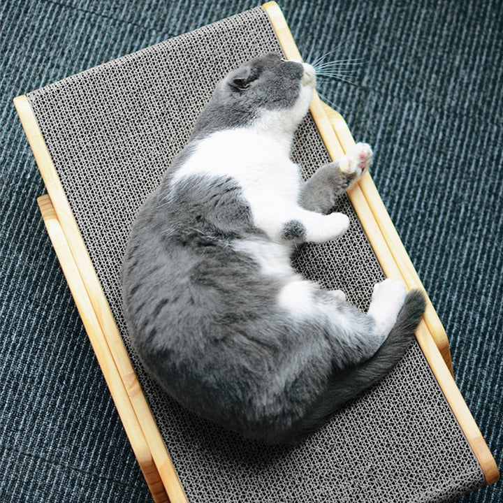 Katzenkratzer Und Liege Aus Holz