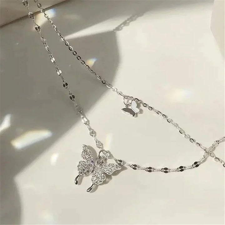 Vivienne | Elegantes Silber Halsketten-Set mit Schimmerndem Schmetterlings-Anhänger