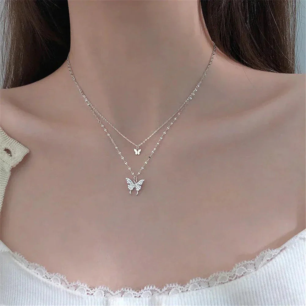 Vivienne | Elegantes Silber Halsketten-Set mit Schimmerndem Schmetterlings-Anhänger