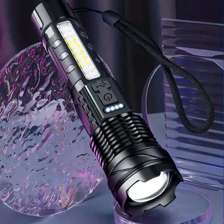 Max | Militär-Taschenlampe mit Zoom und Wasserdichtem Entwurf