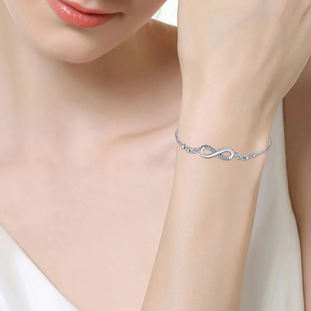 Lux Unendlich Armband | Verstellbares Entwurf mit Dezentem Funkeln