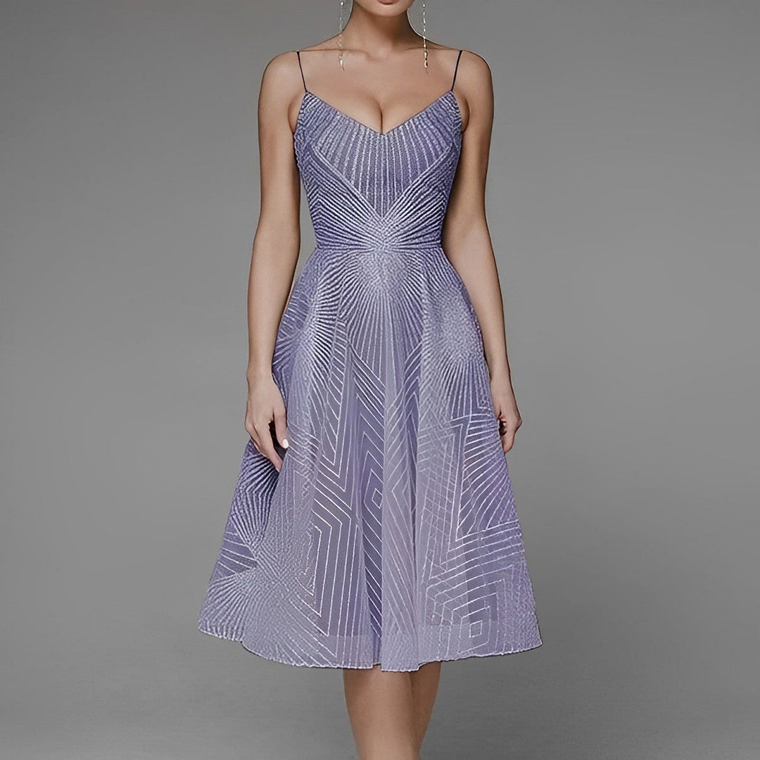 Solitha | Symmetrie Linie Abendkleid