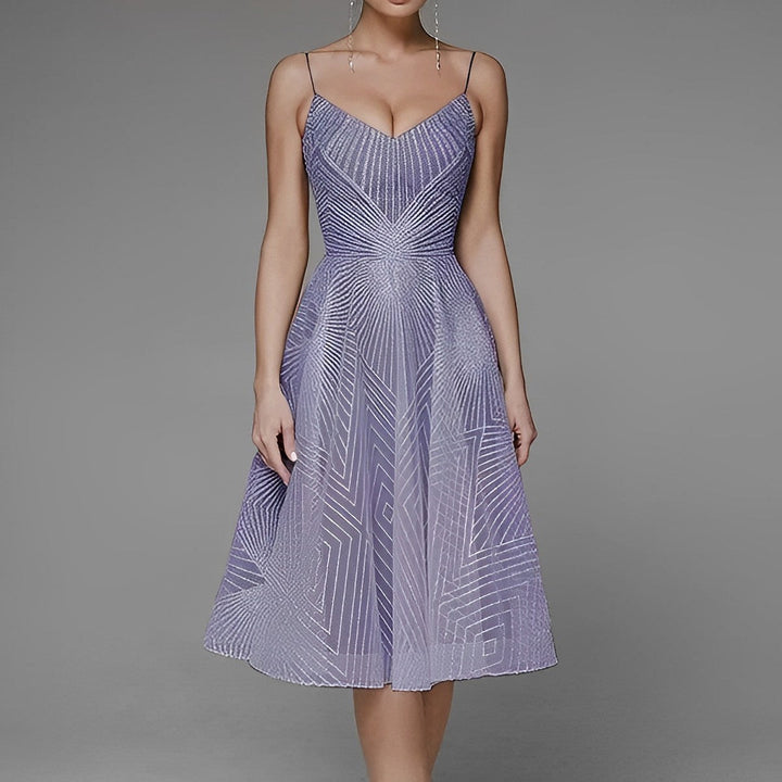 Solitha | Symmetrie Linie Abendkleid