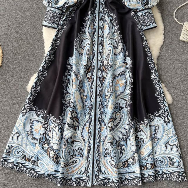 Aribella | Blumig A-Linien Kleid