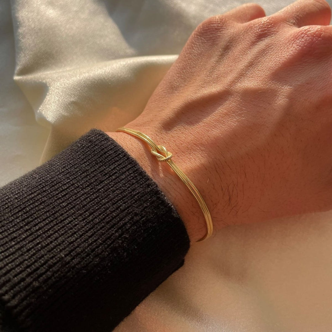 Vaella | Stilvolles Liebes Knoten Armband