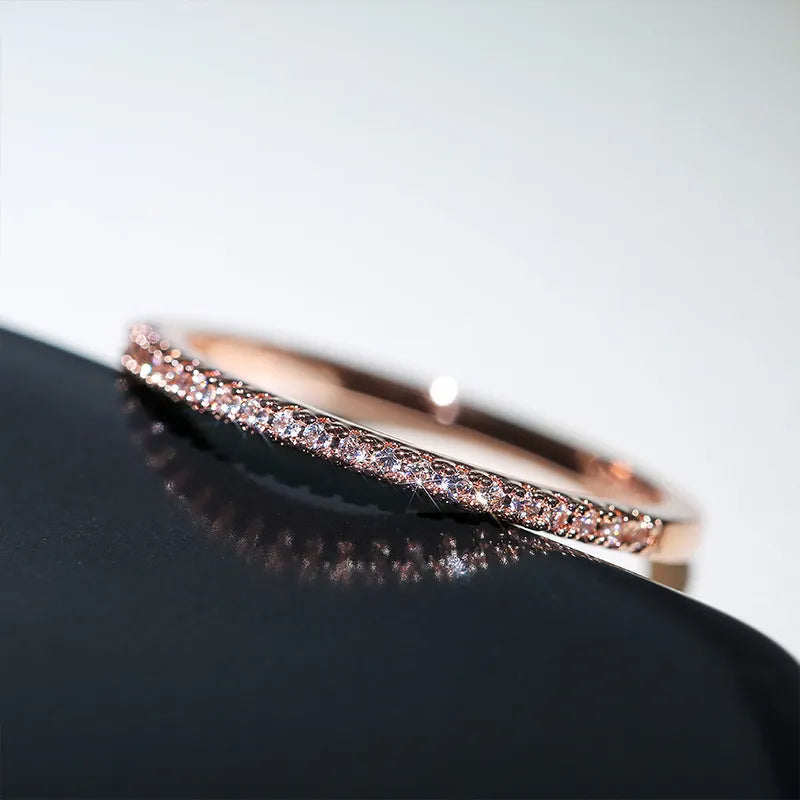 Minimalistischer Halber Ewigkeitsring | Symbol der Ewigen Liebe