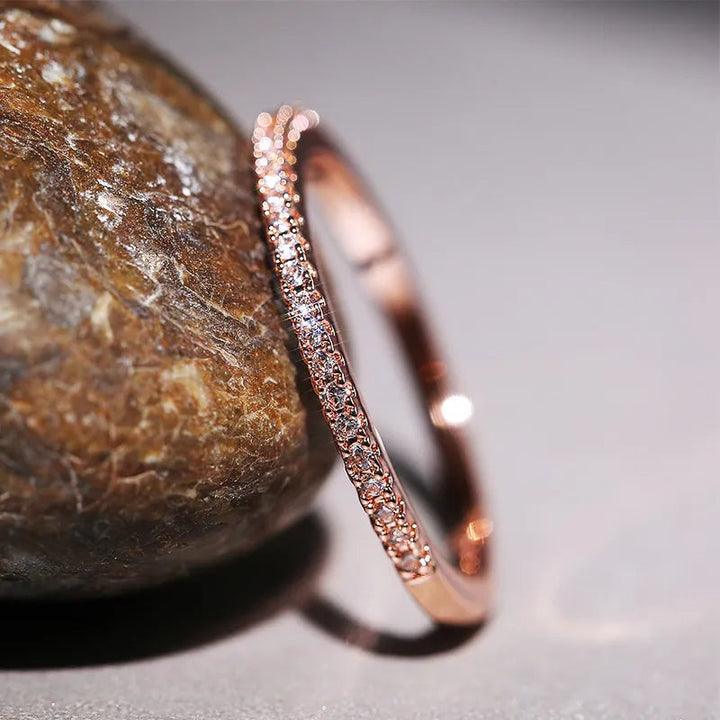 Minimalistischer Halber Ewigkeitsring | Symbol der Ewigen Liebe