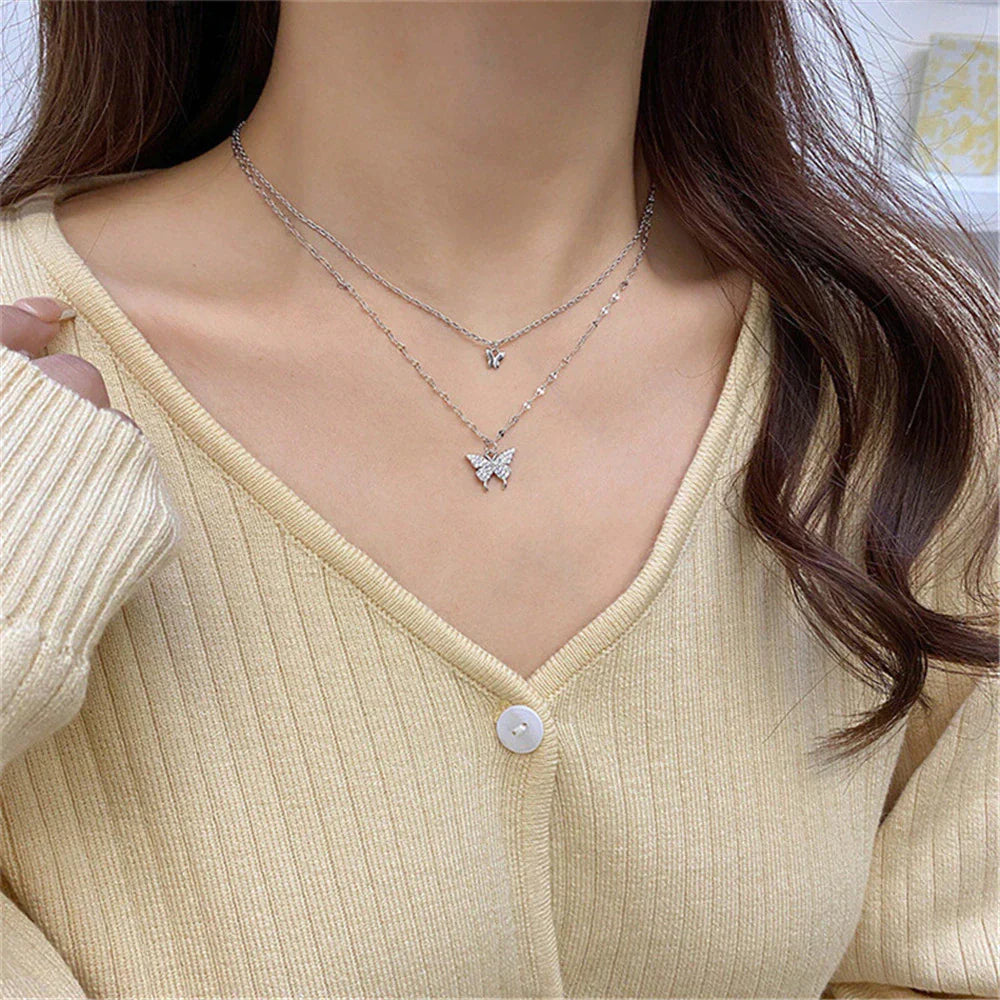 Vivienne | Elegantes Silber Halsketten-Set mit Schimmerndem Schmetterlings-Anhänger