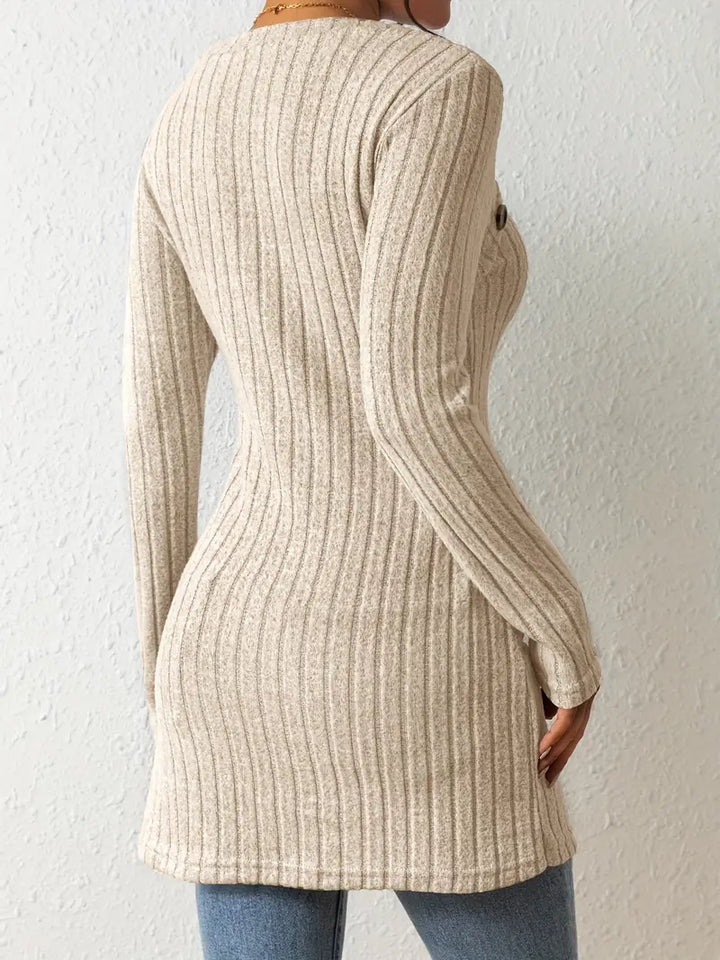 Ovelisse | Asymmetrisches Geknöpftes Geripptes Oberteil Für Frauen