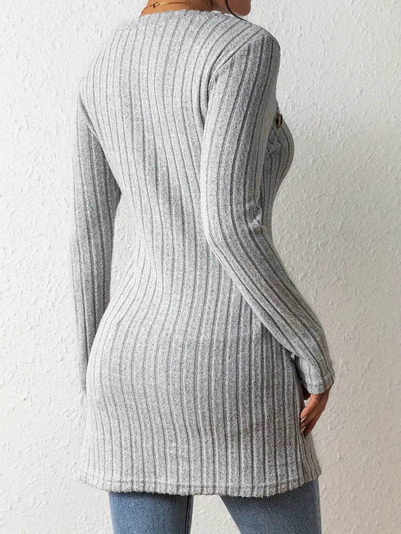 Ovelisse | Asymmetrisches Geknöpftes Geripptes Oberteil Für Frauen
