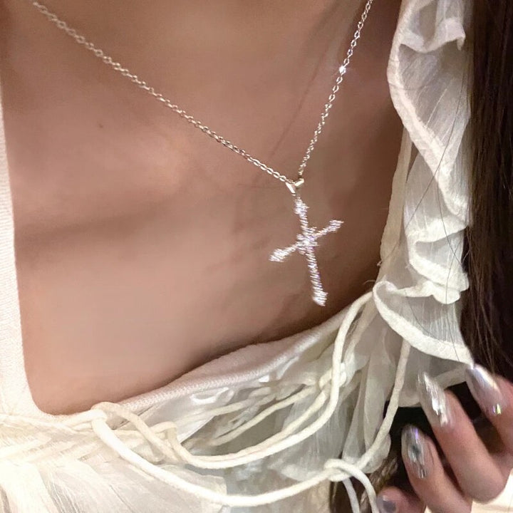 Lily | Luxus Sterling Silber Kreuz Halskette mit Funkelndem Anhänger